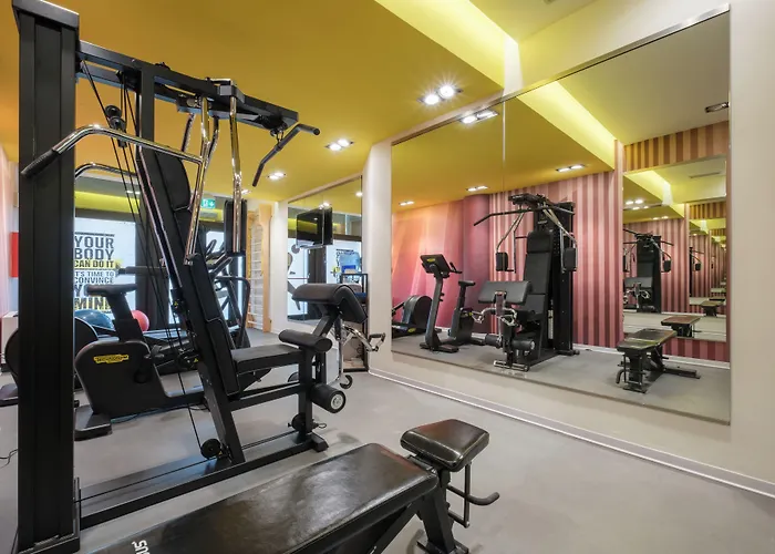 Savhotel Aemilia 4*