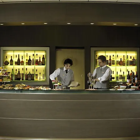 Otel Savhotel Aemilia 4*