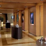 Hotel Savhotel Aemilia 4*