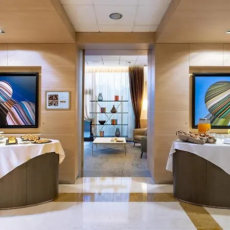 Savhotel Aemilia Otel
