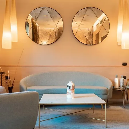 Savhotel Aemilia מלון