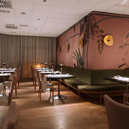 Savhotel Aemilia 4*