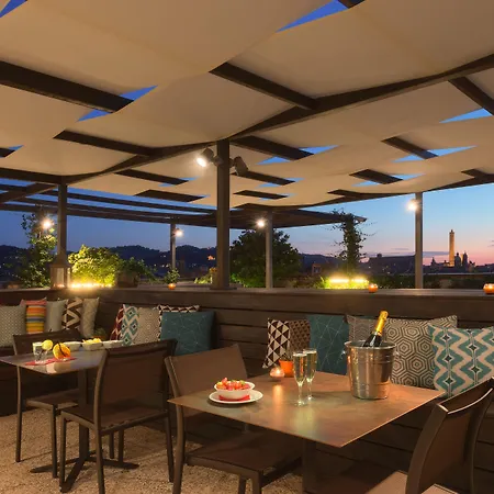 Hotel Savhotel Aemilia 4*