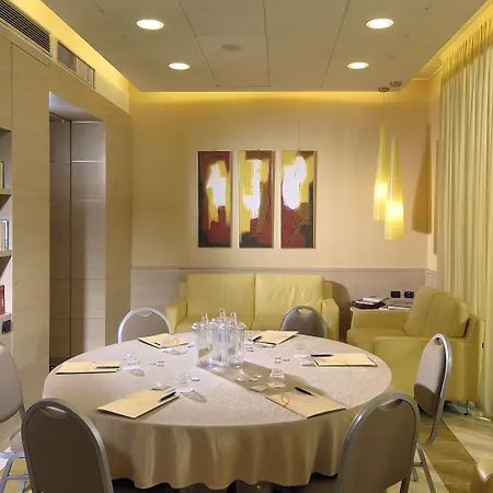 Savhotel Aemilia Bolonya