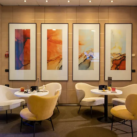 Savhotel Aemilia 4*