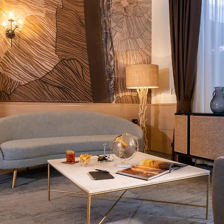 Savhotel Aemilia 4*