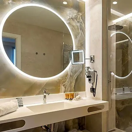 Hotel Savhotel Aemilia Bolonha