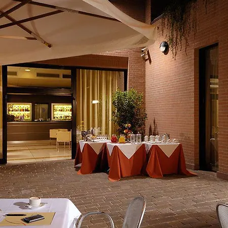Savhotel Aemilia מלון בולוניה