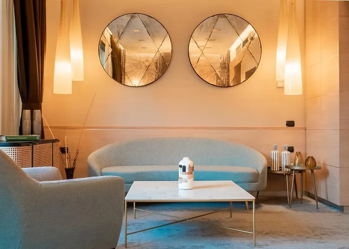 Savhotel Aemilia מלון