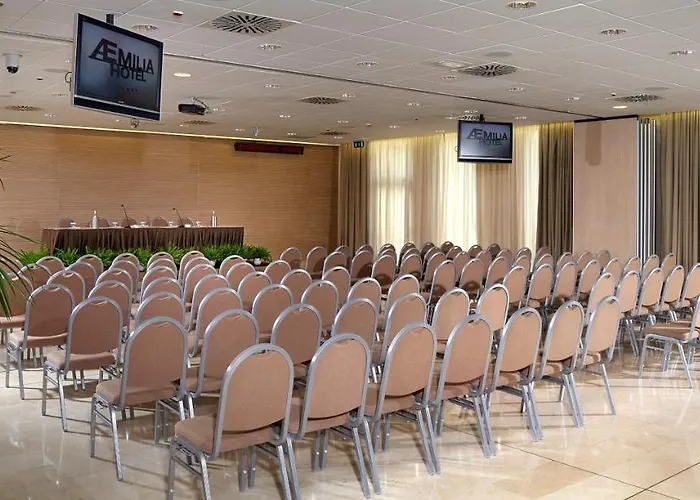 Savhotel Aemilia 4*