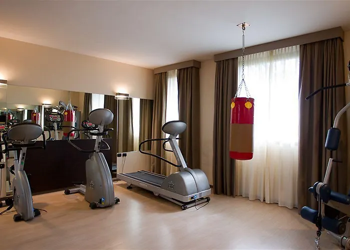 Savhotel Aemilia ホテル 4*